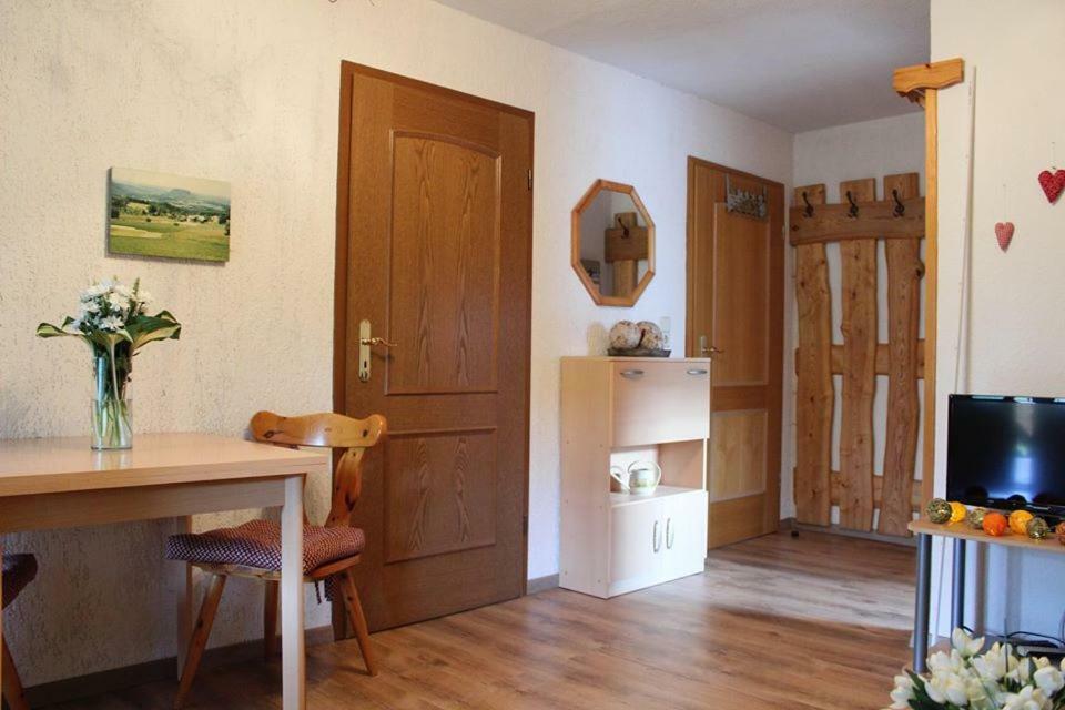 הונשטיין Ferienwohnung Waitzdorf מראה חיצוני תמונה